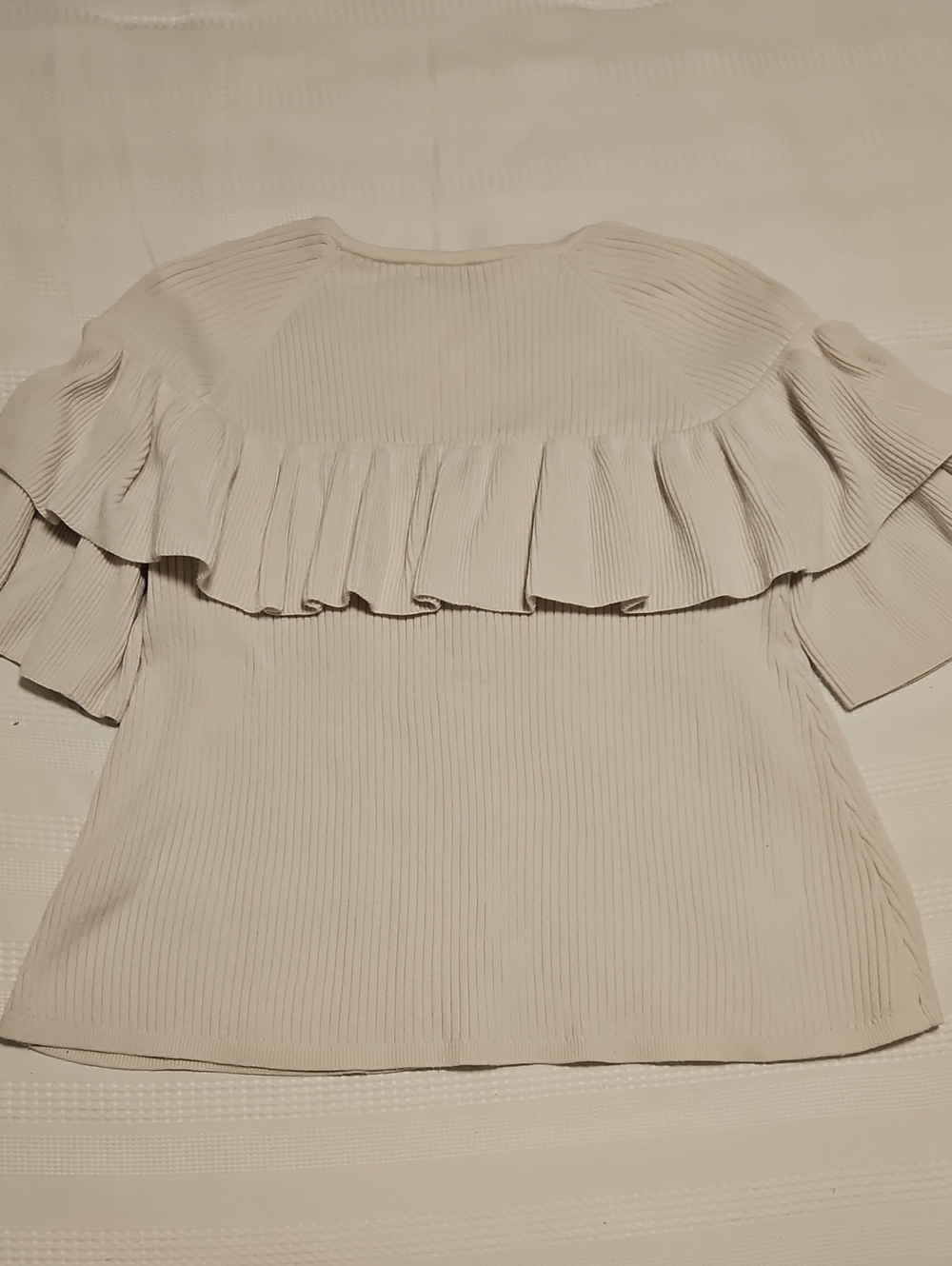 Vineyard Vines Ruffled Sweater - Picture 4 of 4